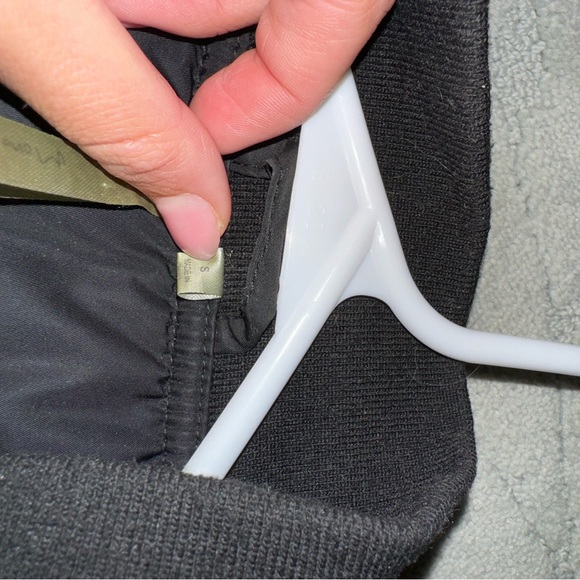 Black bomber jacket - Picture 3 of 6